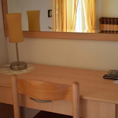 Maison d'hôtes Vila Jelena - Studio For 2 To 3 Persons In Sv Filip I Jakov *