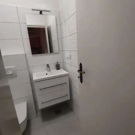 Vila Jelena - Studio For 2 To 3 Persons In Sv Filip I Jakov