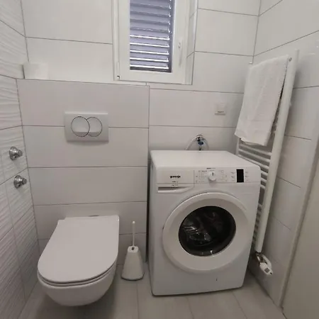 Vila Jelena - Studio For 2 To 3 Persons In Sv Filip I Jakov