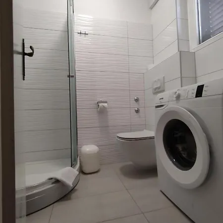 Vila Jelena - Studio For 2 To 3 Persons In Sv Filip I Jakov Maison d'hôtes