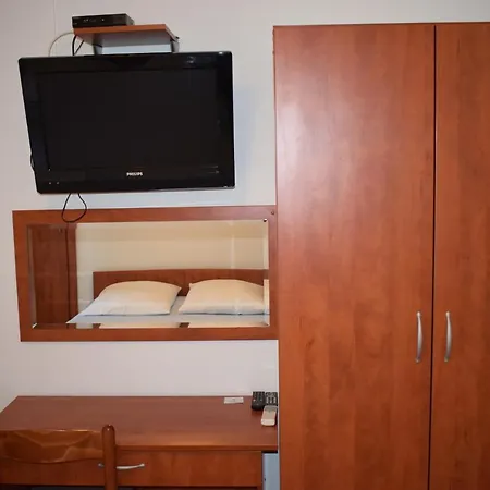 Vila Jelena - Studio For 2 To 3 Persons In Sv Filip I Jakov *